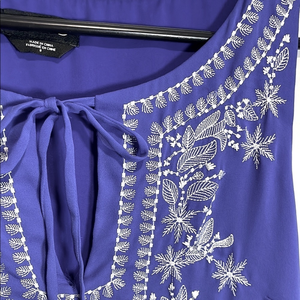 Bebe Blue Embroidered Mini Dress Boho Bib Collar Tie Front Size 8 - Picture 4 of 12